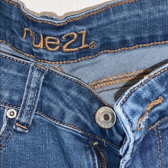 JEANS!!! - Picture 6 of 8